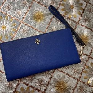 Tory Burch Emerson Slim Envelope Wallet Leather